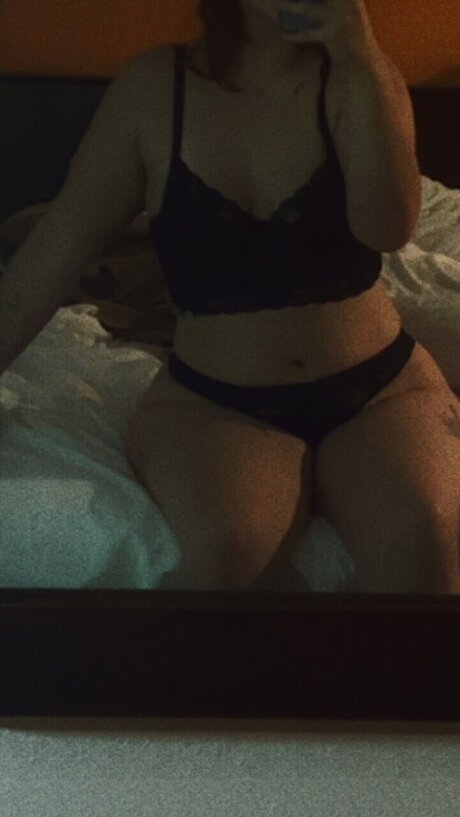 Foto di nudo di fuga di OnlyFans di Phoenixxx