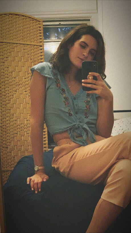 Foto di nudo di fuga di OnlyFans di Maebly