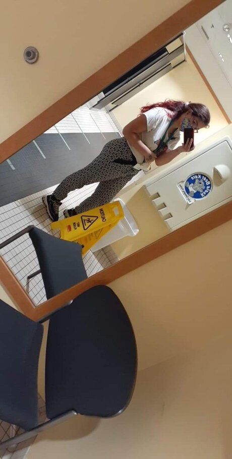 Foto di nudo di fuga di OnlyFans di Sunflower