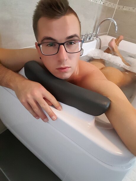 Foto di nudo di fuga di OnlyFans di Flovonfillis