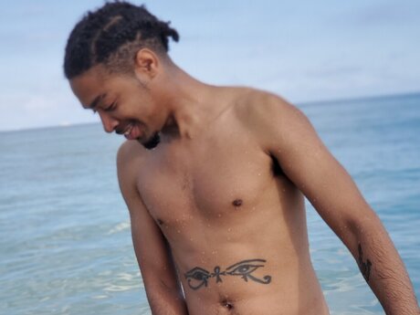Foto di nudo di fuga di OnlyFans di Ebonyfuker