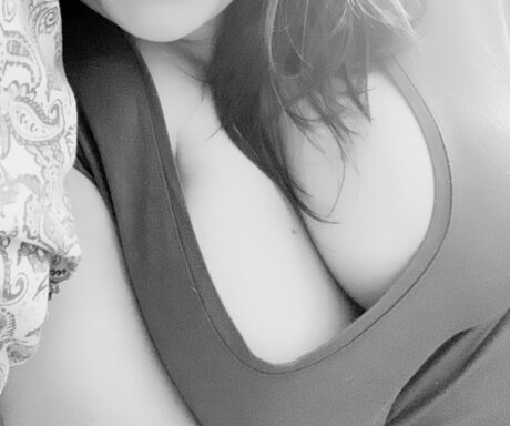 Foto di nudo di fuga di OnlyFans di Vale