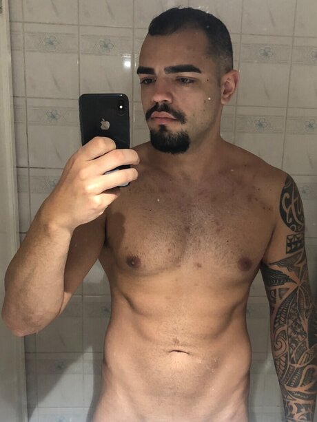 Foto di nudo di fuga di OnlyFans di Mohamed