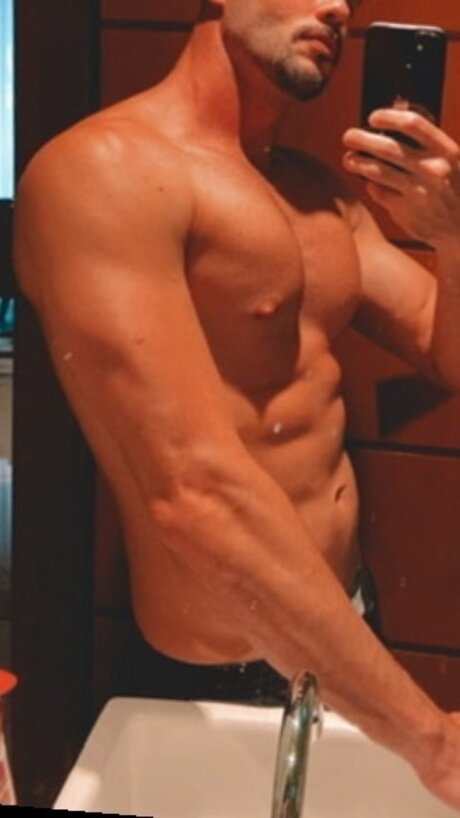 Foto di nudo di fuga di OnlyFans di Felipe Teuto