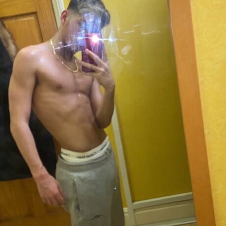 Foto di nudo di fuga di OnlyFans di Lucas
