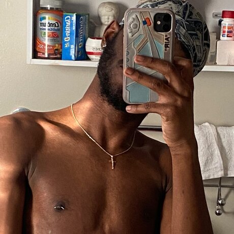 Foto di nudo di fuga di OnlyFans di  