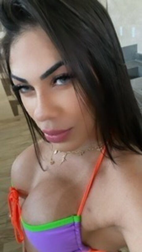 Foto di nudo di fuga di OnlyFans di Mari Almeida