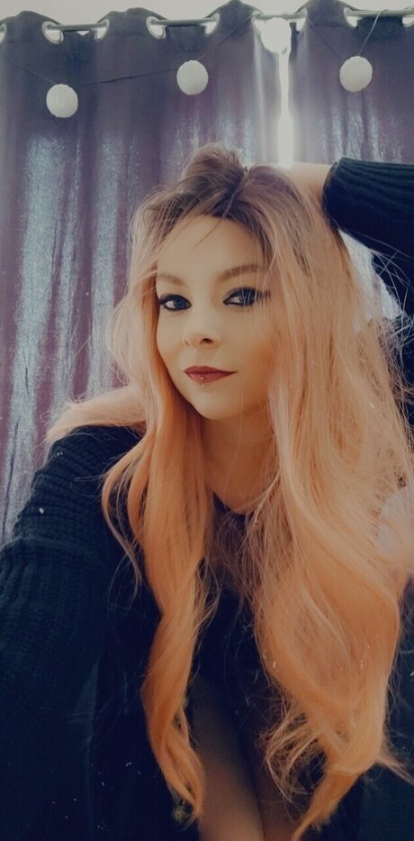 Foto di nudo di fuga di OnlyFans di Funny Shy Girl
