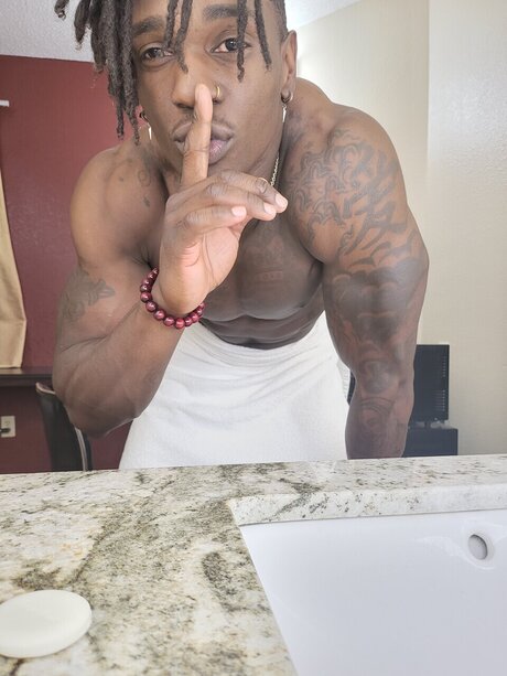 Foto di nudo di fuga di OnlyFans di Breidisfit