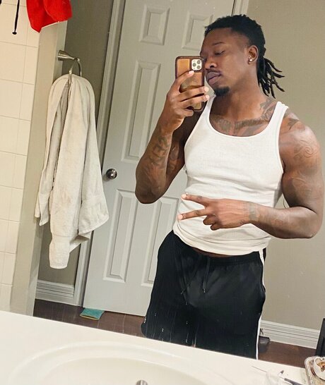 Foto di nudo di fuga di OnlyFans di Leek