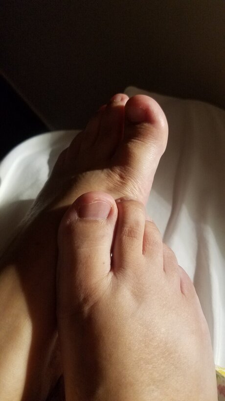 Foto di nudo di fuga di OnlyFans di Boba Feet