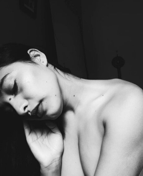 Foto di nudo di fuga di OnlyFans di   
