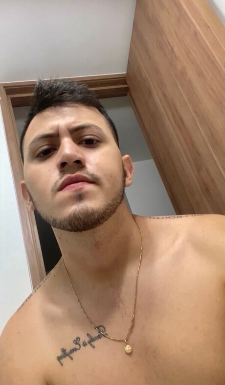 Foto di nudo di fuga di OnlyFans di Hamdan