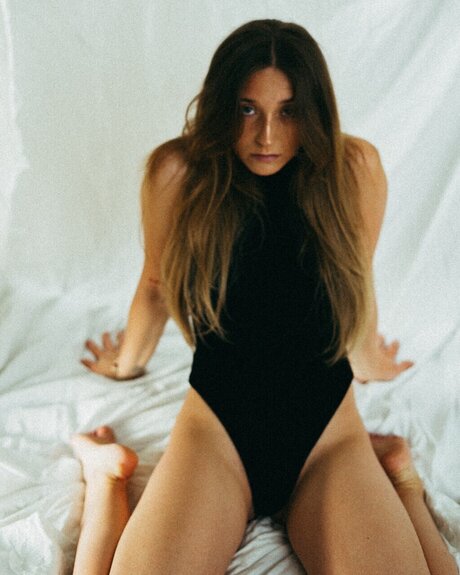 Foto di nudo di fuga di OnlyFans di Julia