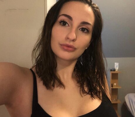 Foto di nudo di fuga di OnlyFans di Florence Bleau