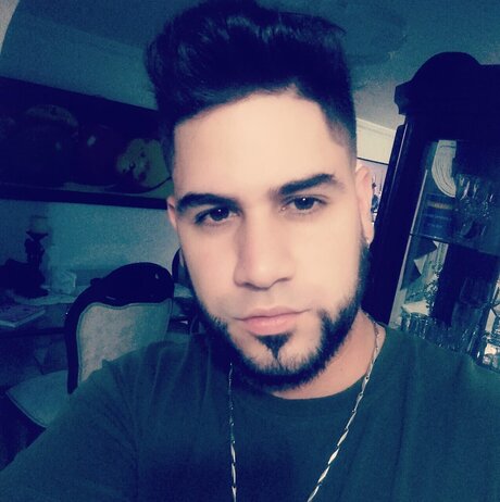 Foto di nudo di fuga di OnlyFans di Michael