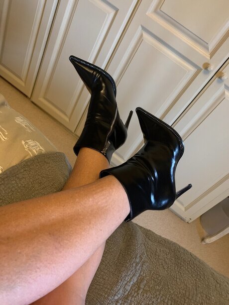 Foto di nudo di fuga di OnlyFans di Miss Million Dollar