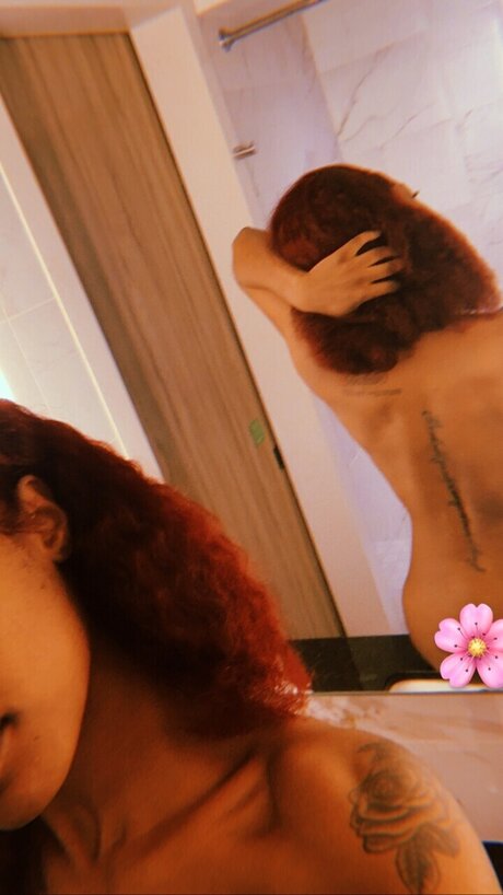 Foto di nudo di fuga di OnlyFans di Nevada