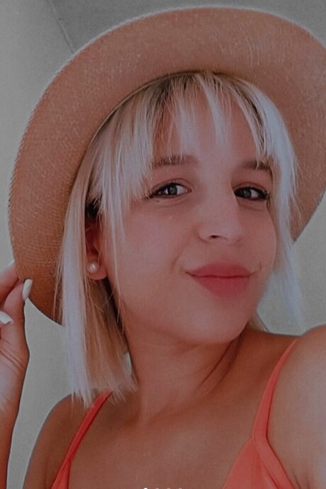 Foto di nudo di fuga di OnlyFans di Paula