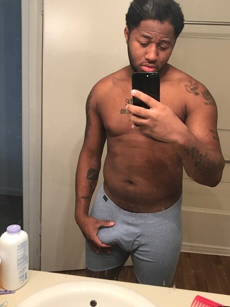 Foto di nudo di fuga di OnlyFans di Draze