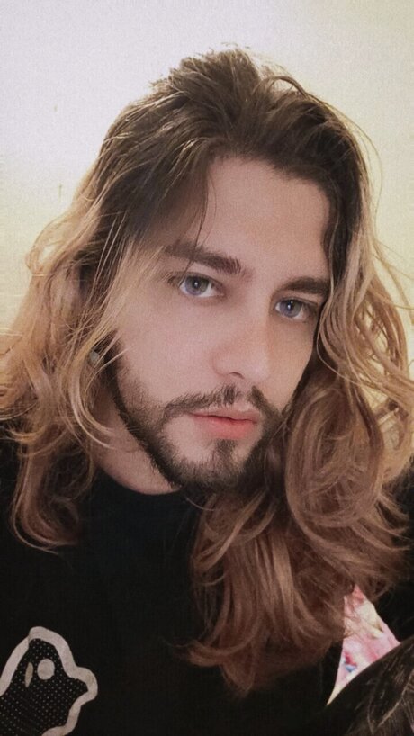 Foto di nudo di fuga di OnlyFans di Dave Vlkov