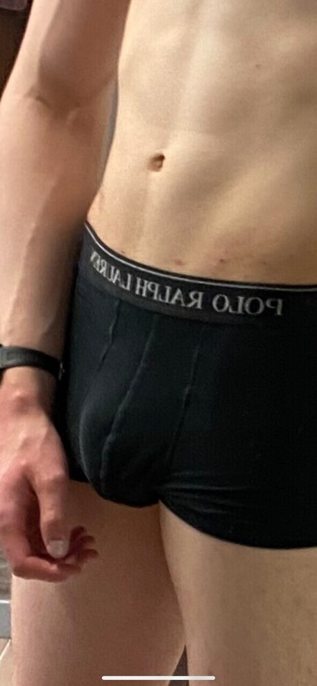 Foto di nudo di fuga di OnlyFans di Edward