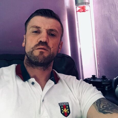 Foto di nudo di fuga di OnlyFans di Copil Petru Marius