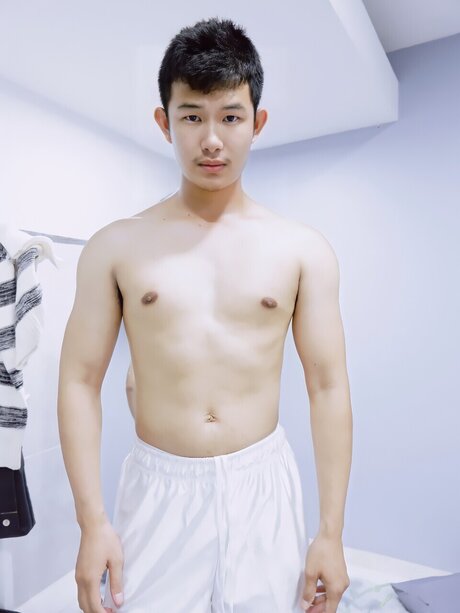 Foto di nudo di fuga di OnlyFans di Phisitsrn Romsri