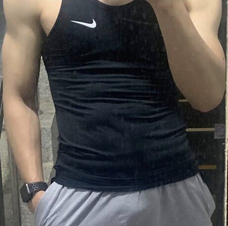 Foto di nudo di fuga di OnlyFans di Forceontopx