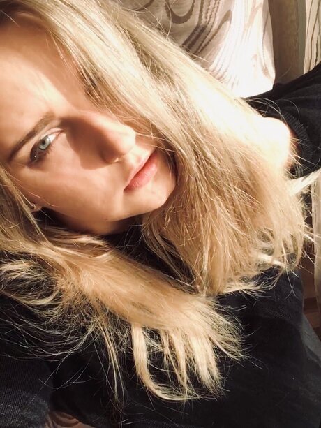 Foto di nudo di fuga di OnlyFans di Janita