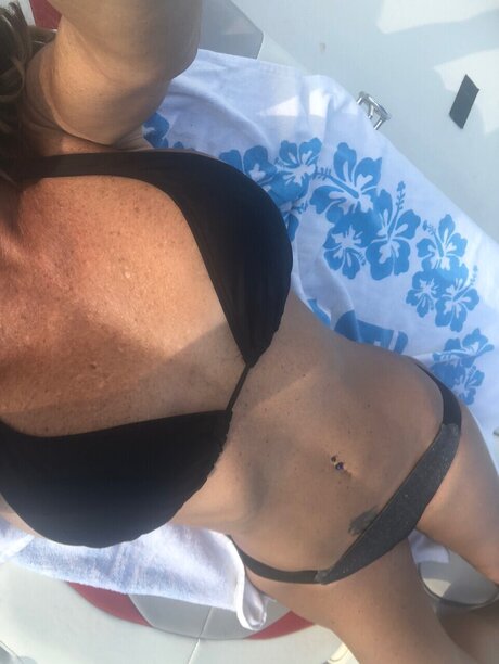 Foto di nudo di fuga di OnlyFans di Shelly 