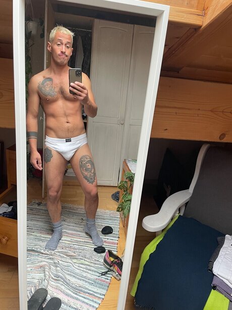 Foto di nudo di fuga di OnlyFans di Blackleaf666