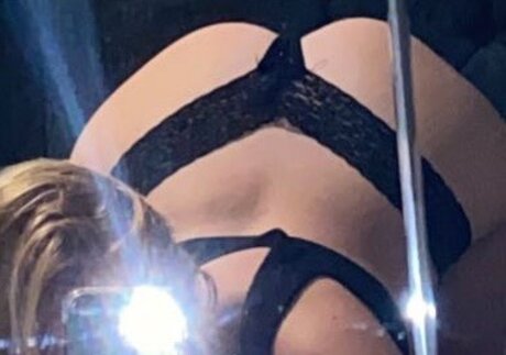 Foto di nudo di fuga di OnlyFans di Angel7