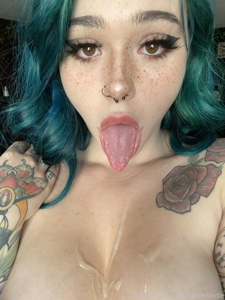 Foto di nudo di fuga di OnlyFans di Moodie Maggie