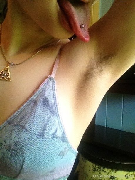 Foto di nudo di fuga di OnlyFans di Zheani