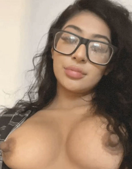 Foto di nudo di fuga di OnlyFans di Binky Beaz