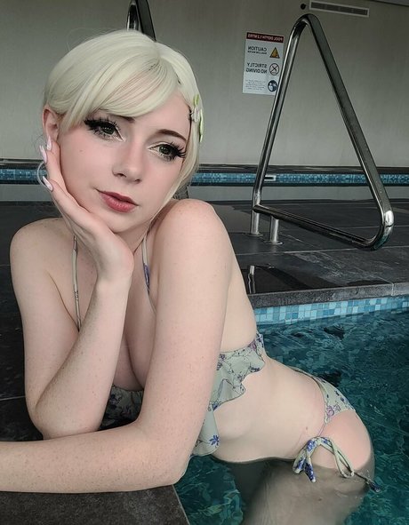 Foto di nudo di fuga di OnlyFans di Elefire Grey