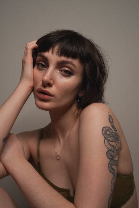 Foto di nudo di fuga di OnlyFans di Daisy Love