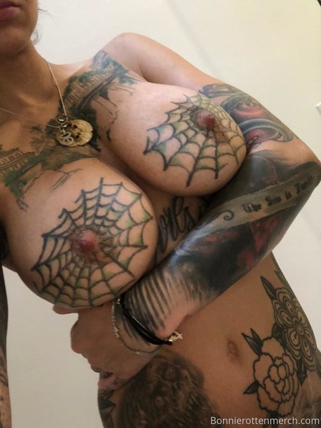 Bonnie Rotten
