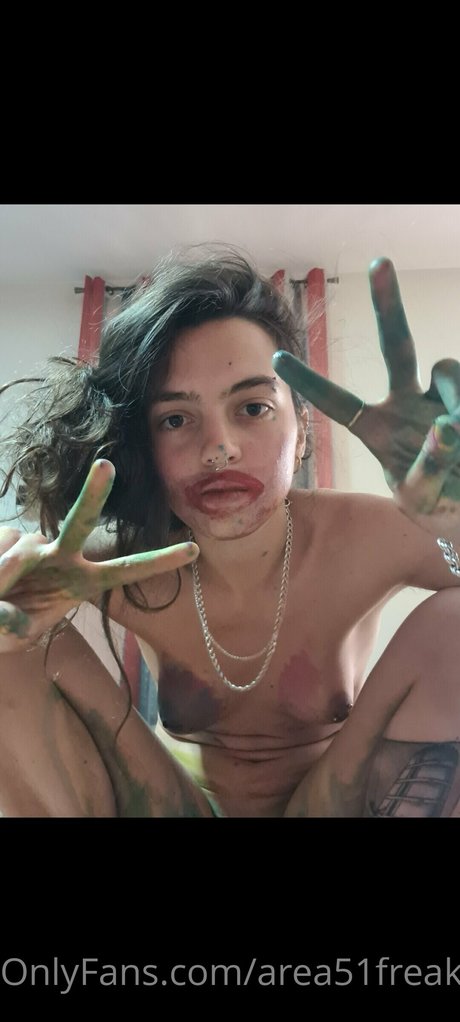 Foto di nudo di fuga di OnlyFans di Area51freak