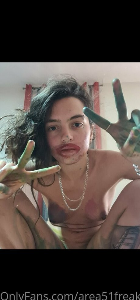 Foto di nudo di fuga di OnlyFans di Area51freak