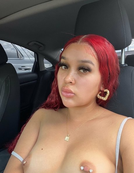 Foto di nudo di fuga di OnlyFans di Belizeanprincesss