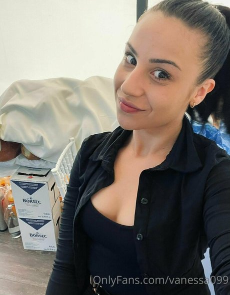 Foto di nudo di fuga di OnlyFans di Vanessa099