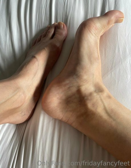 Foto di nudo di fuga di OnlyFans di Fridayfancyfeet
