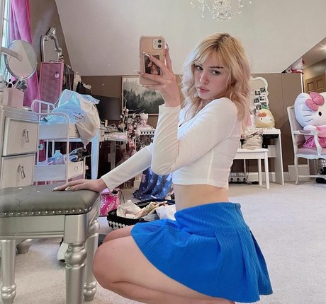 Foto di nudo di fuga di OnlyFans di Myahalanna