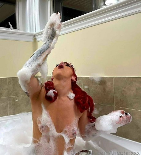 Foto di nudo di fuga di OnlyFans di Thephnxxx