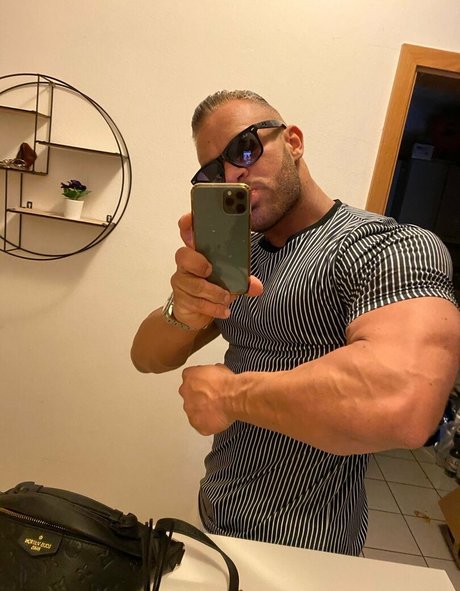 Flexmusclegod