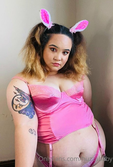 Foto di nudo di fuga di OnlyFans di Huzzababy