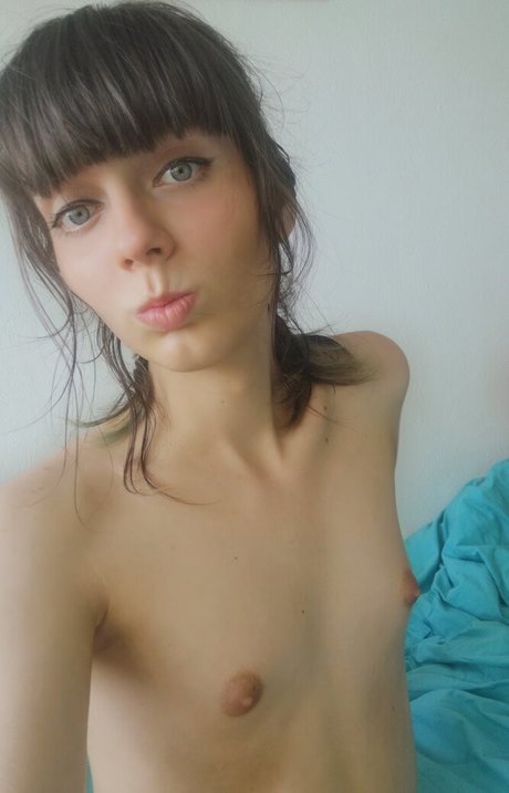 Foto di nudo di fuga di OnlyFans di Sin Rose