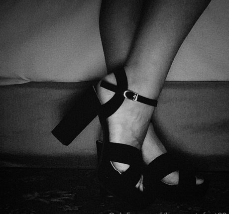 Foto di nudo di fuga di OnlyFans di Lunascutefeet99